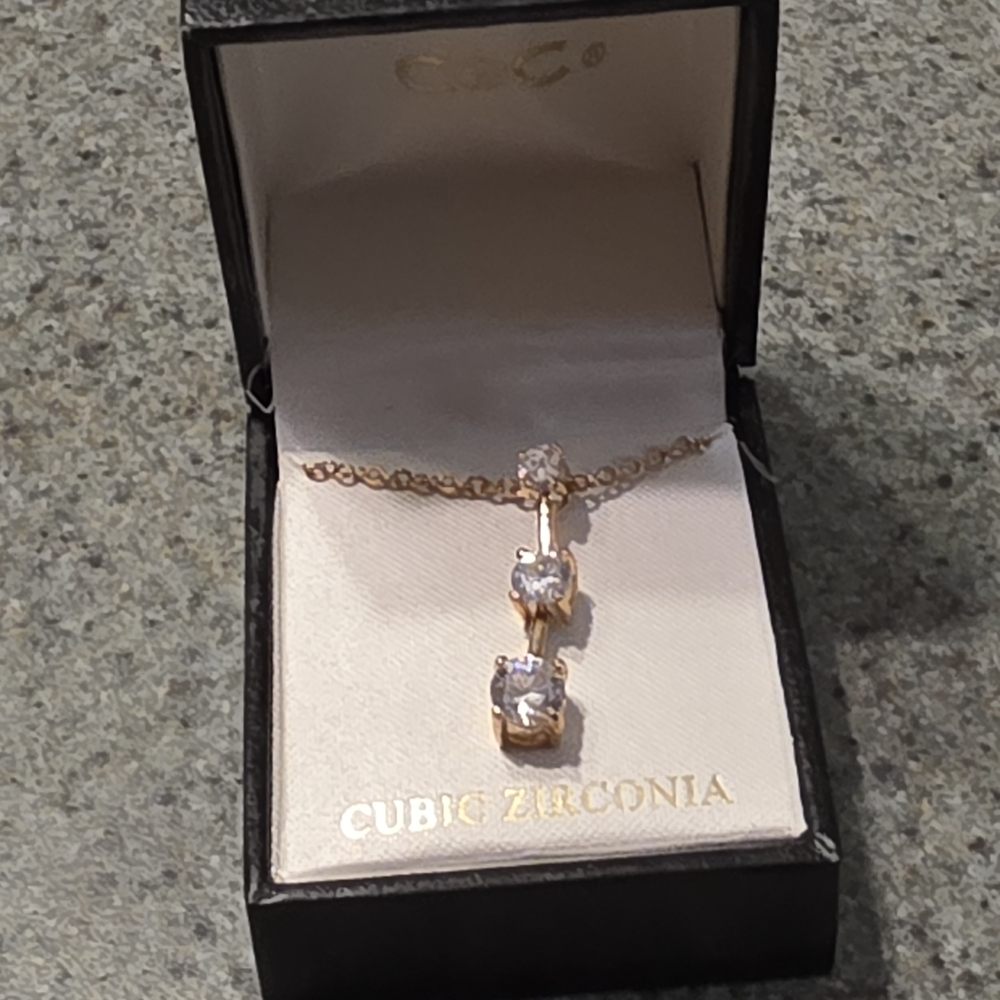 Elegant Gold Cubic Zirconia Necklace